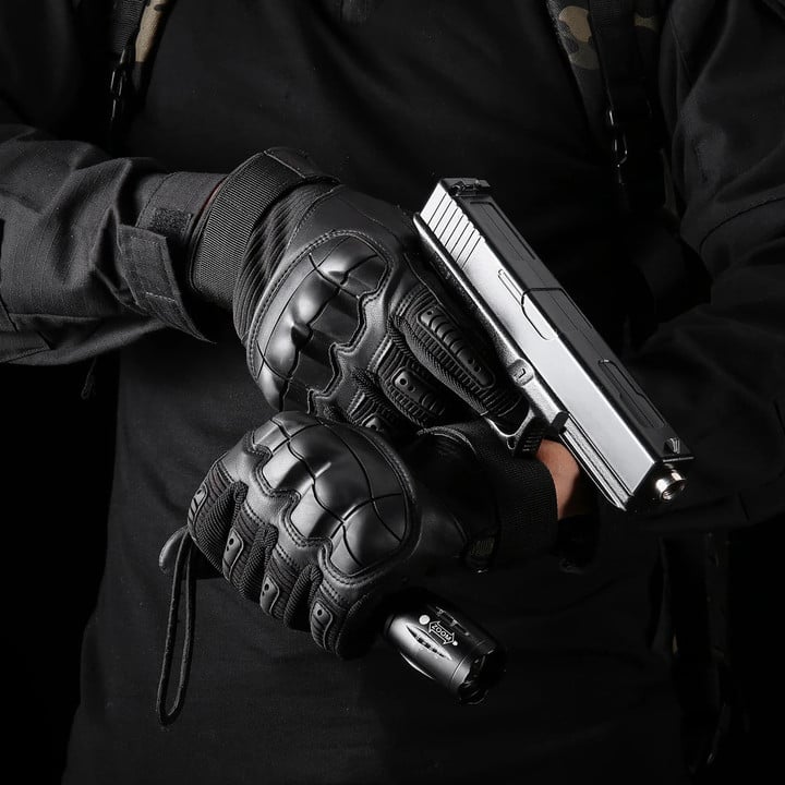 The Tactical Gloves